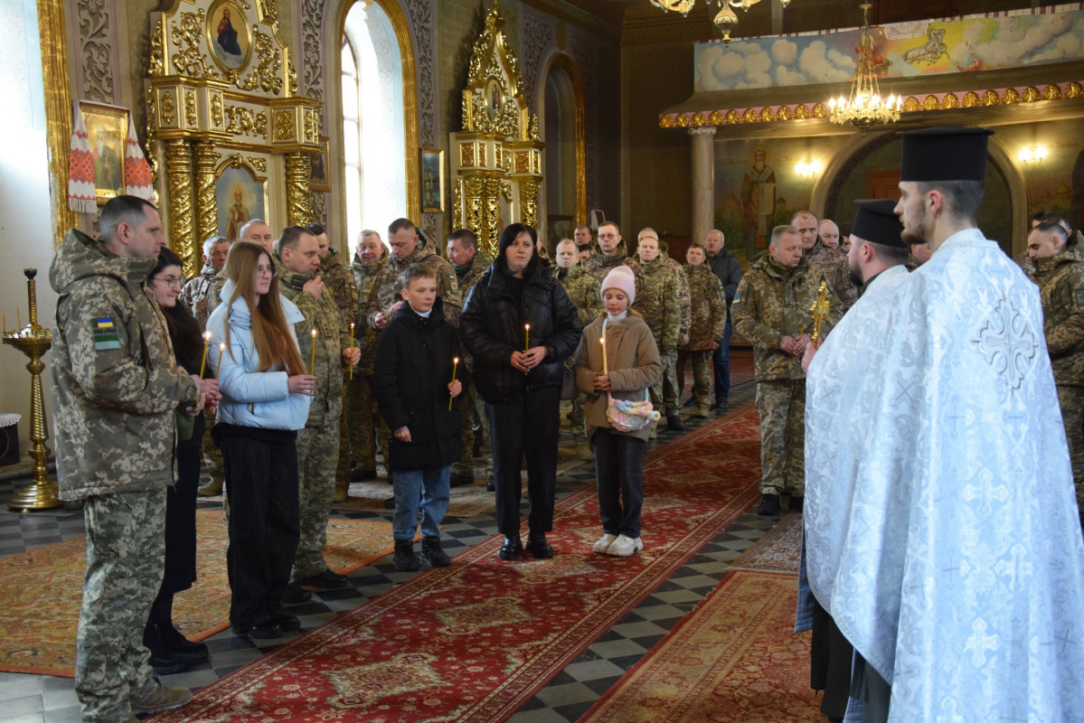 У Луцьку родинам загиблих прикордонників вручили їхні посмертні нагороди