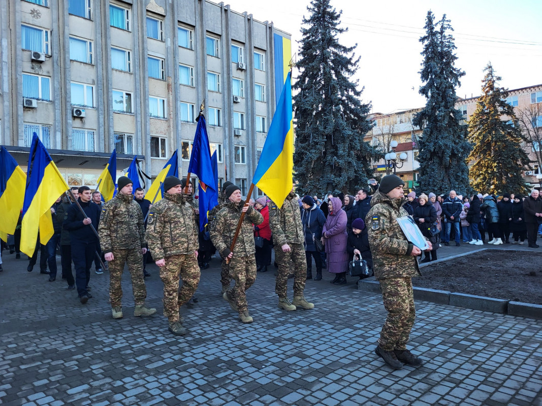 Мріяв про освідчення коханій, будував плани на майбутнє: на Волині поховали молодого Героя Станіслава Вакуліча