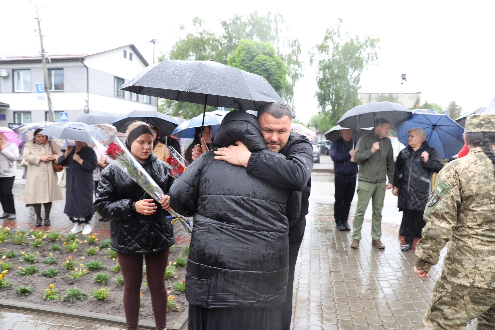 На Волині рідним полеглих Героїв та військовослужбовцям вручили високі державні нагороди