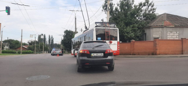У Луцьку трапилася аварія: рух транспорту ускладнений