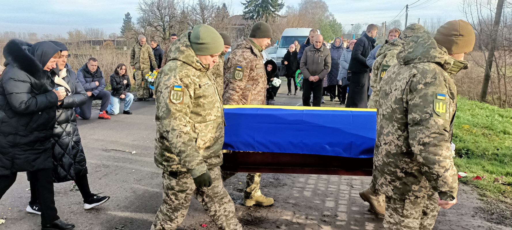 2 роки і 7 місяців родина чекала звістки про зниклого безвісти воїна: на Волині поховали Героя Миколу Абрамовича