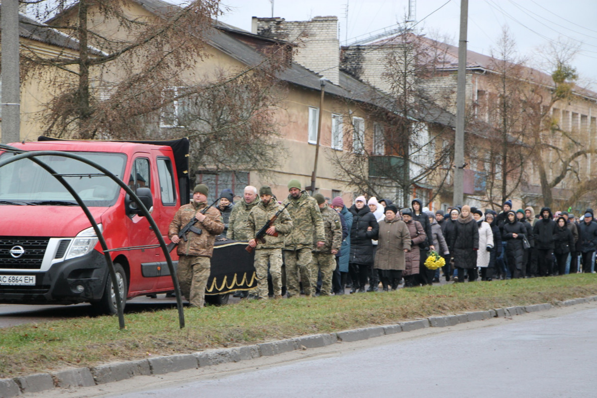 Мінно-вибухова травма забрала життя Героя: на Волині попрощались із 28-річним захисником Володимиром Левчиком