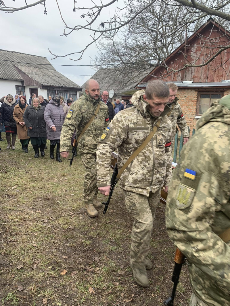 Громада на Волині провела в останню путь Героя Василя Залевського