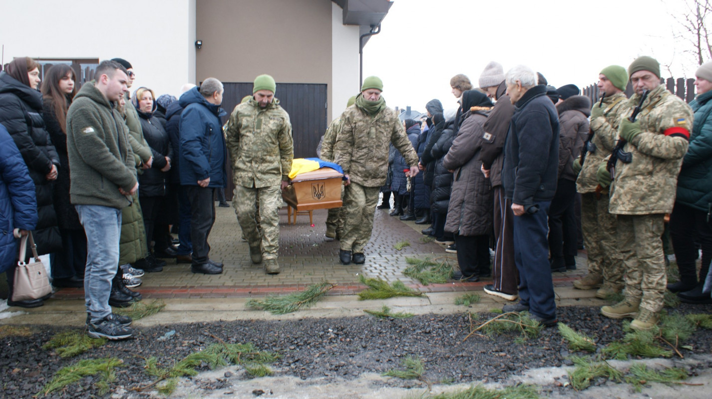 Навіки 44: на Волині попрощалися з Героєм Анатолієм Репшем