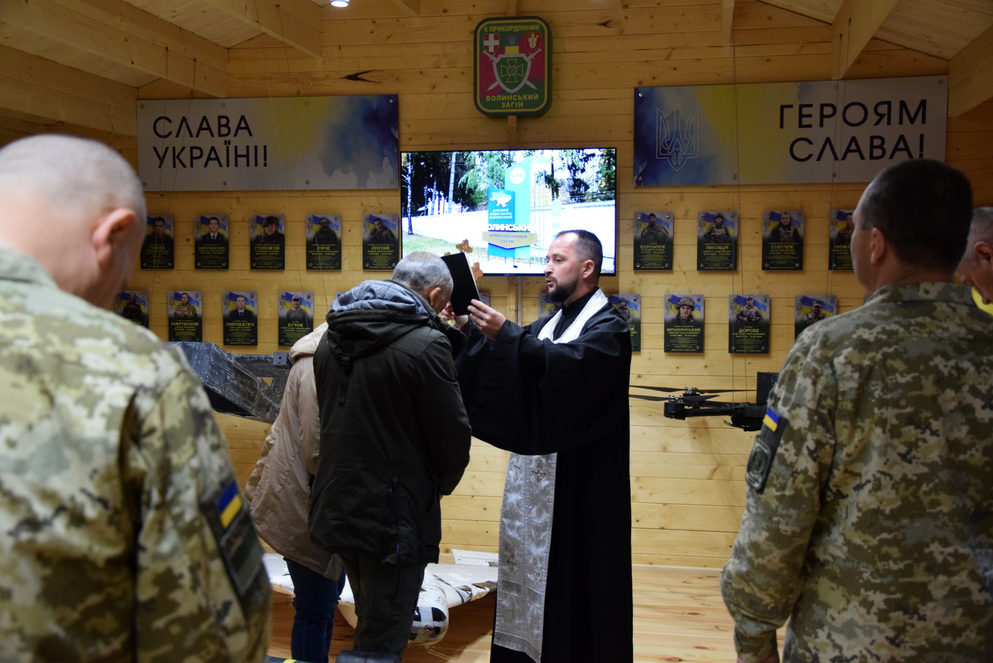 Погони загиблого прикордонника з Волині Олександра Новосада вручили його батькам