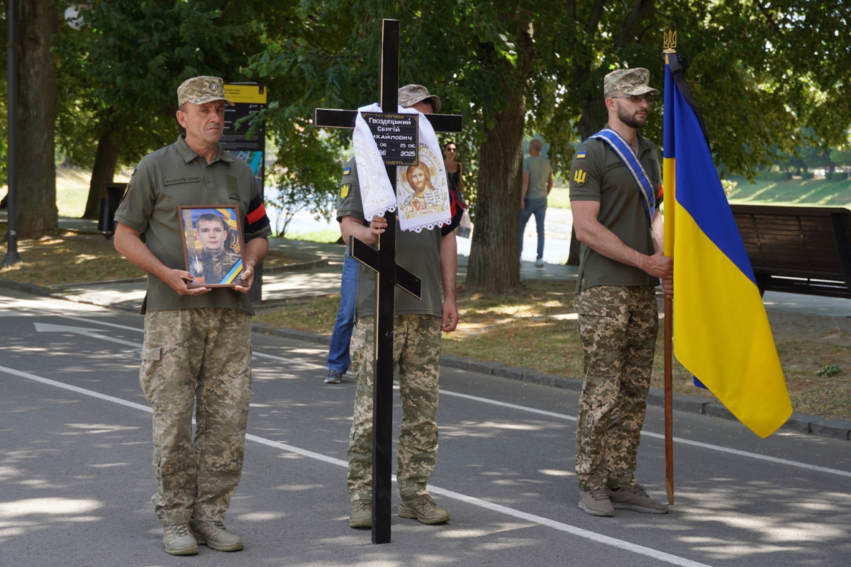 Медикам не вдалося врятувати його життя: попрощалися з Героєм з Волині Сергієм Гвоздецьким