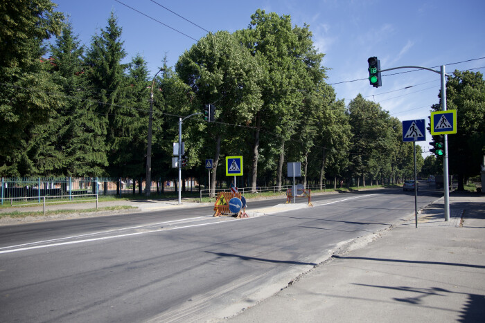 У Луцьку встановили світлофор на пішохідному переході, де авто збило дитину