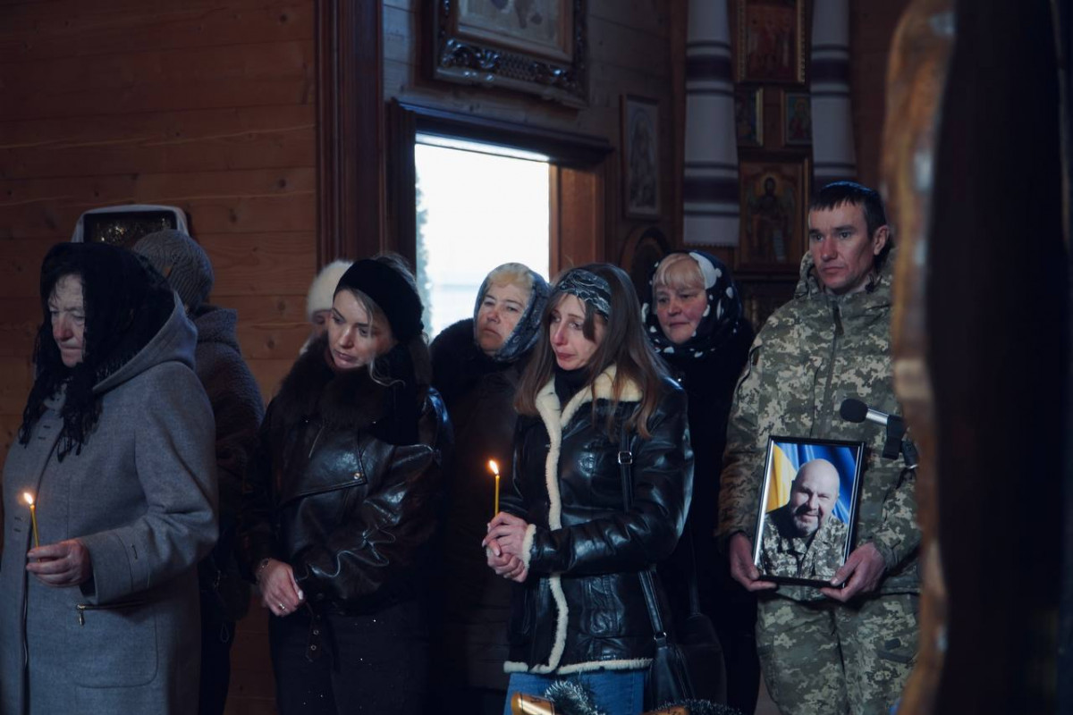 Життя обірвалося під час лікування: на Волині поховали захисника Василя Бакуна