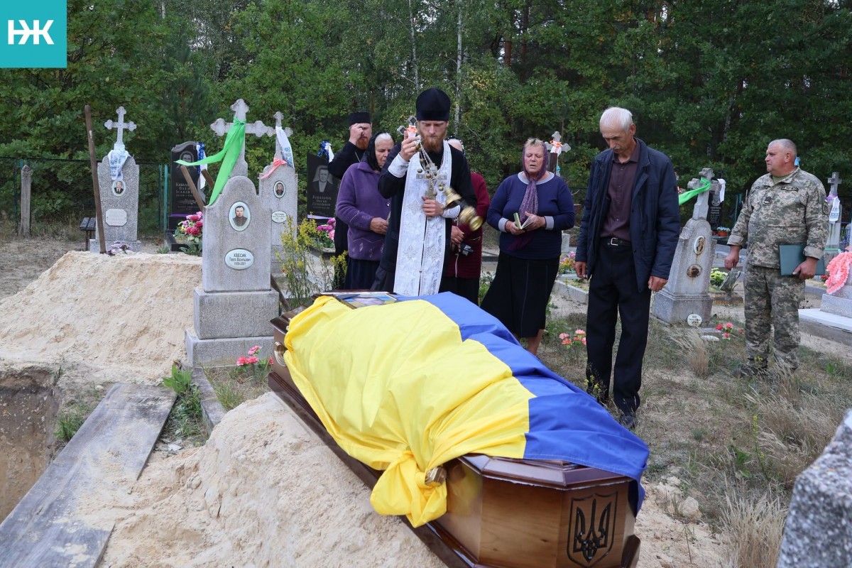 У громаді на Волині попрощалися із загиблим на Сумщині захисником Володимиром Хвесиком