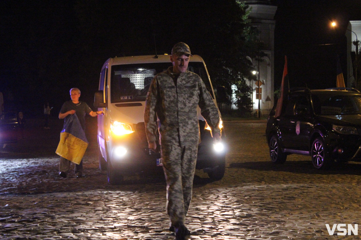 27 місяців провів у російському полоні: в Луцьку зустріли звільненого з неволі Михайла Шостака