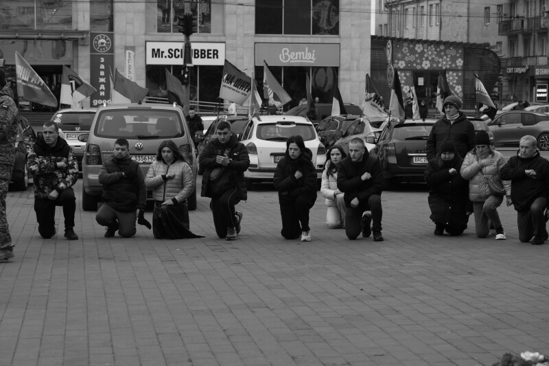 У Луцьку провели в останню дорогу загиблого Героя Віктора Оверчука