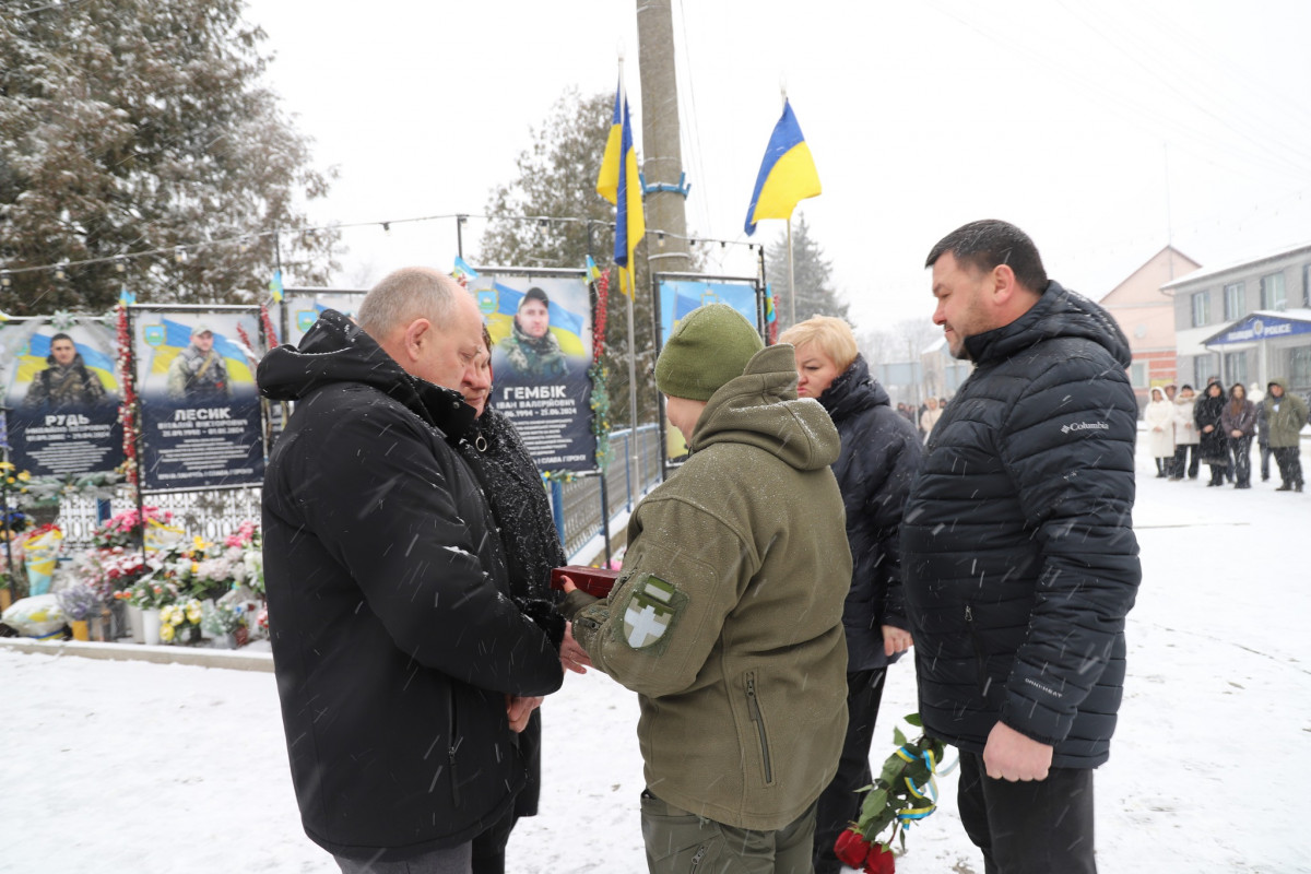 У громаді на Волині вручили державні нагороди рідним полеглих Героїв