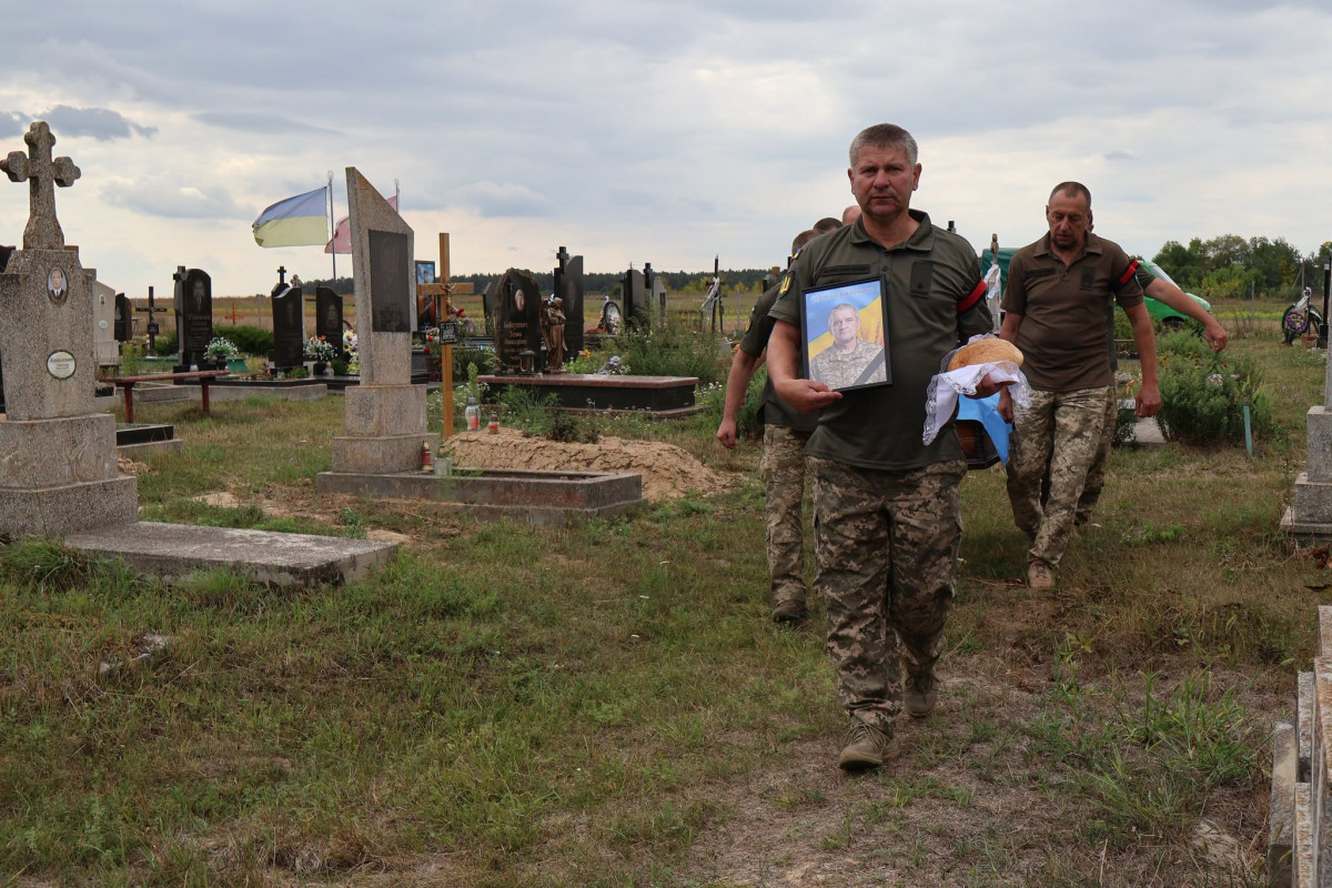 На Волині в останню путь провели військовослужбовця Леоніда Фищука