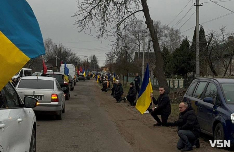 Осиротіли донечка і син: «на щиті» востаннє додому повернувся Герой з Волині Сергій Челяда