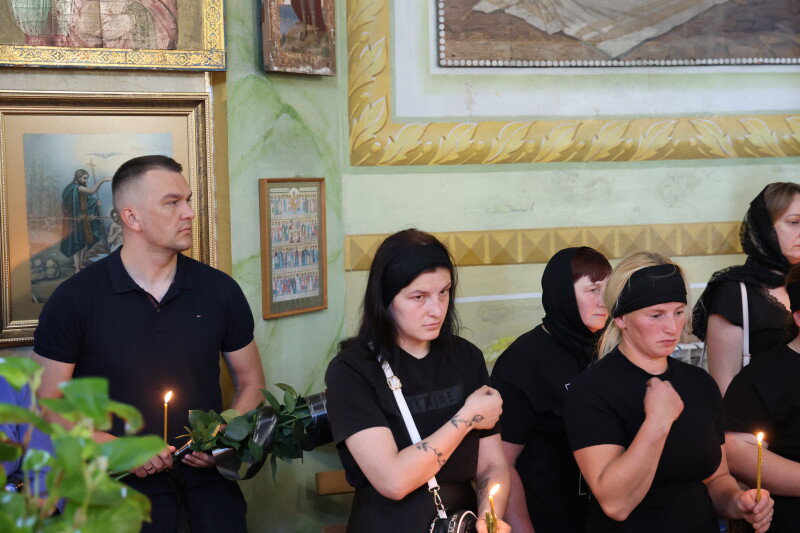 Вважався зниклим безвісти: у Луцькій громаді в останню дорогу провели захисника Юрія Клевця