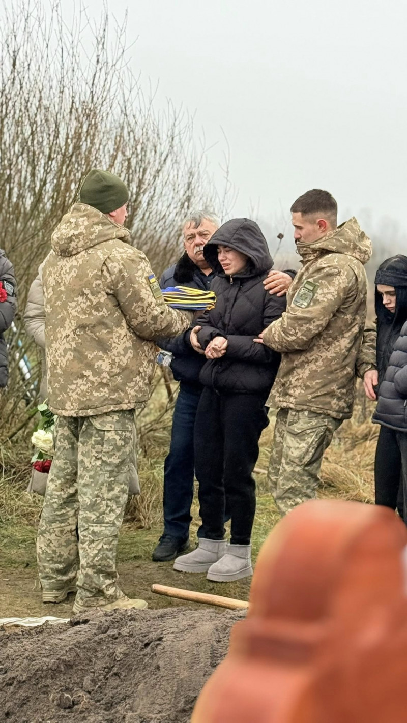 На Волині в останню дорогу провели Героя Богдана Божка