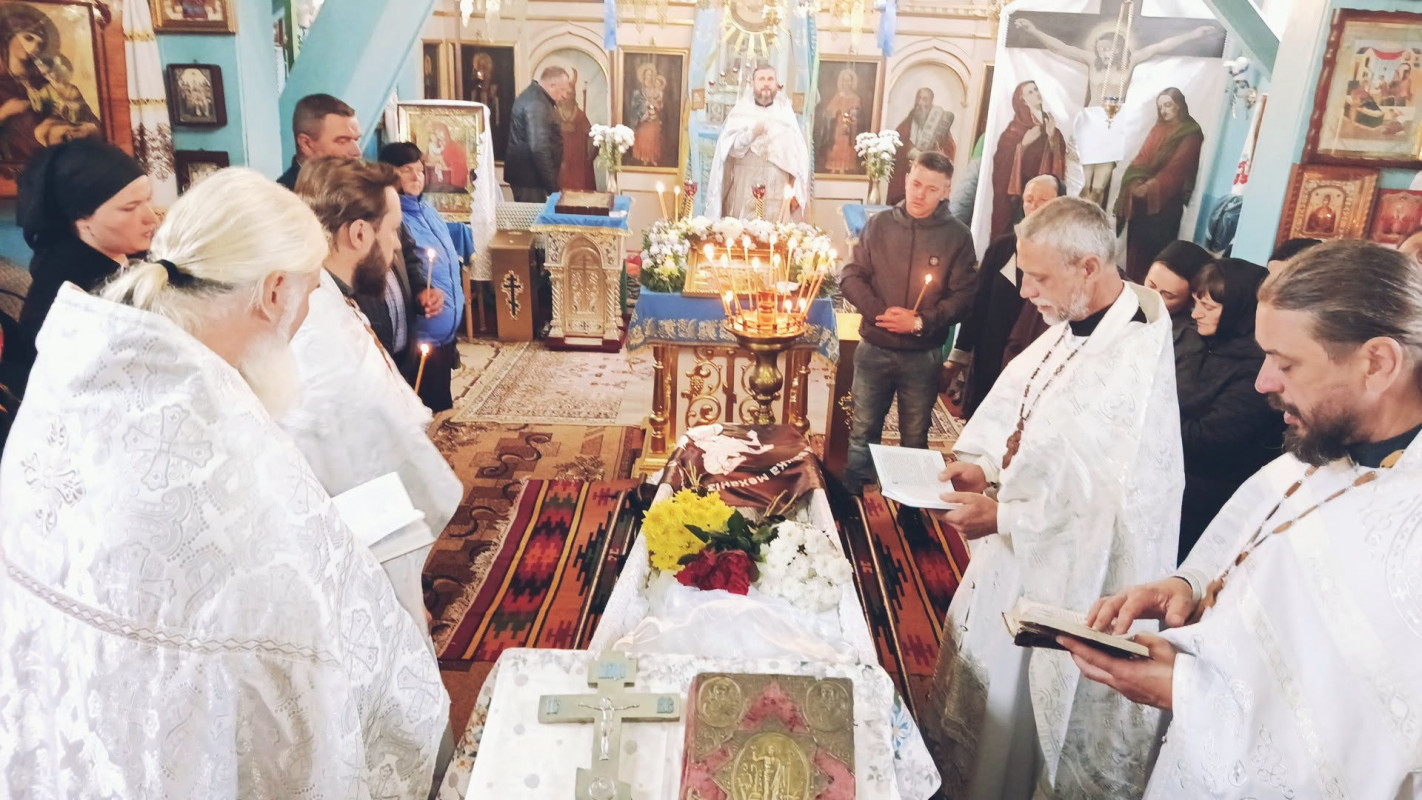 На Волині в останню путь провели 35-річного захисника Володимира Медведюка