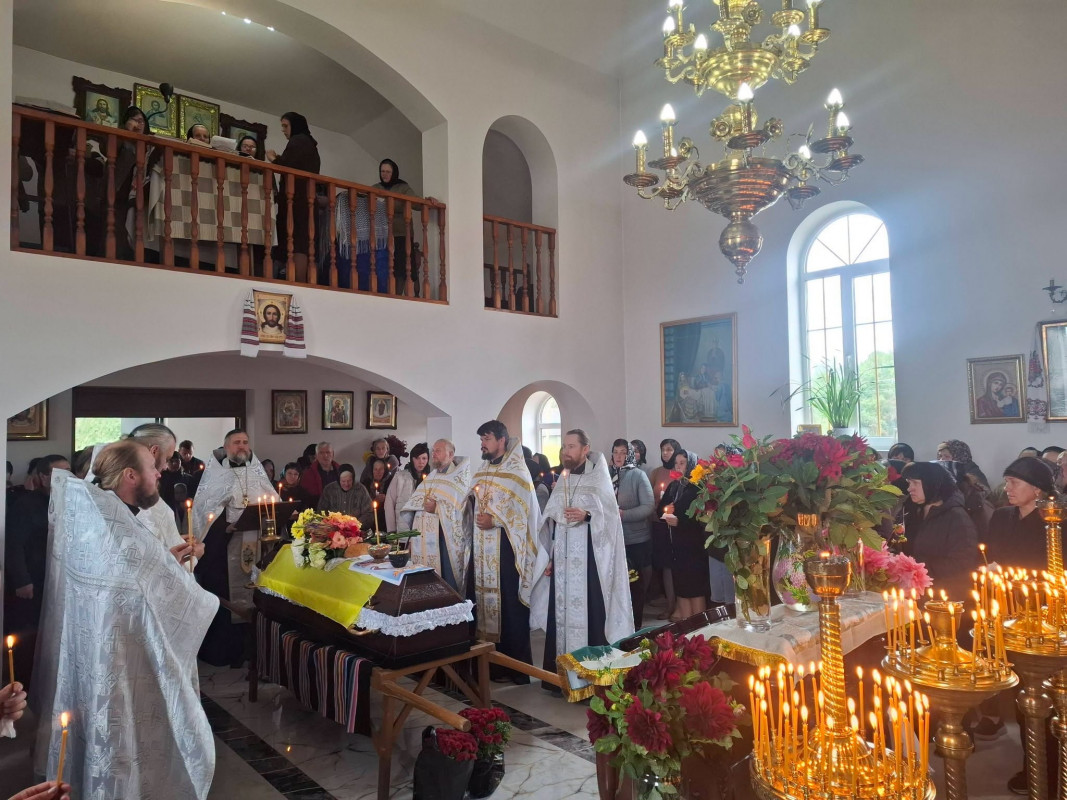 Волиняни попрощалися із захисником Олександром Пінчуком, який понад два роки вважався зниклим безвісти