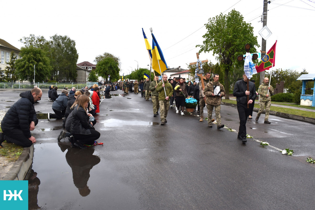 Мав святкувати весілля – натомість його провели в останню путь: на Волині попрощались з Героєм Владиславом Зуськом