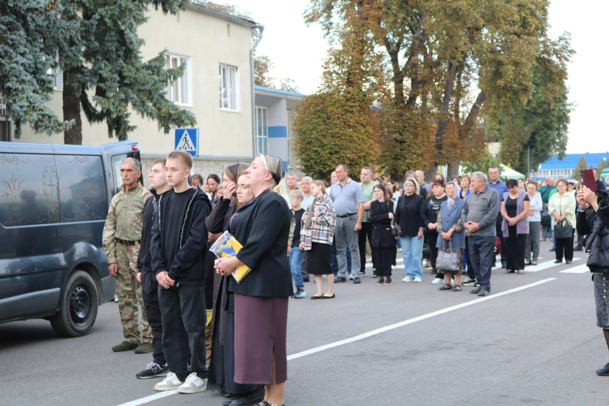 Загинув понад півтора року тому у Курській області: на Волині поховали захисника Миколу Собчука