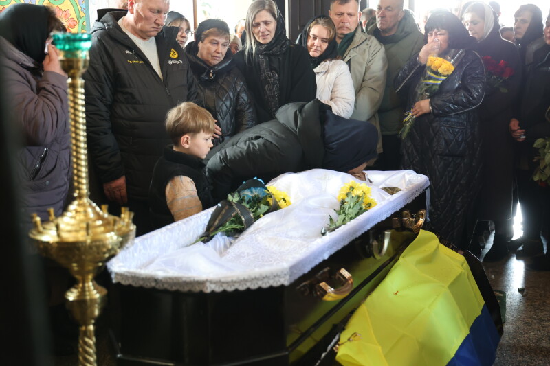 Навіки 53: біля Луцька попрощалися з Героєм Сергієм Гузем