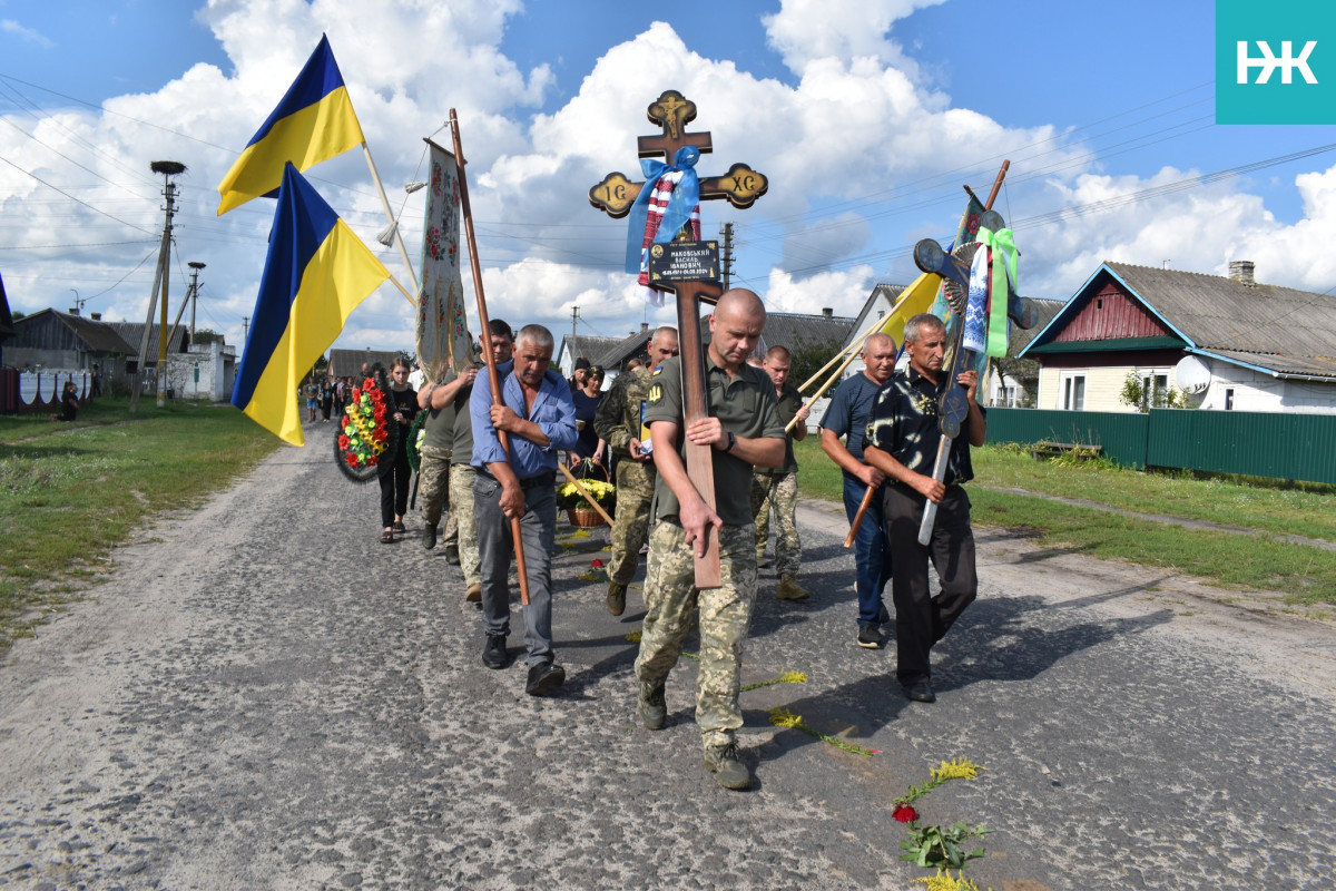 Волиняни провели в останню дорогу загиблого Героя з Волині Василя Маковського