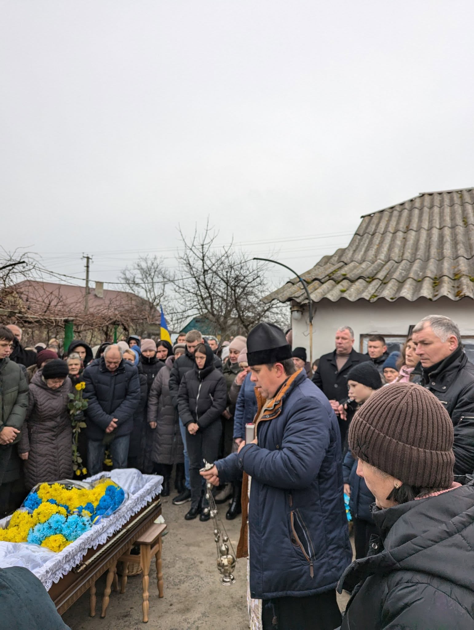 Серце зупинилося у лікарні: на Волині попрощалися з Героєм Олегом Котом