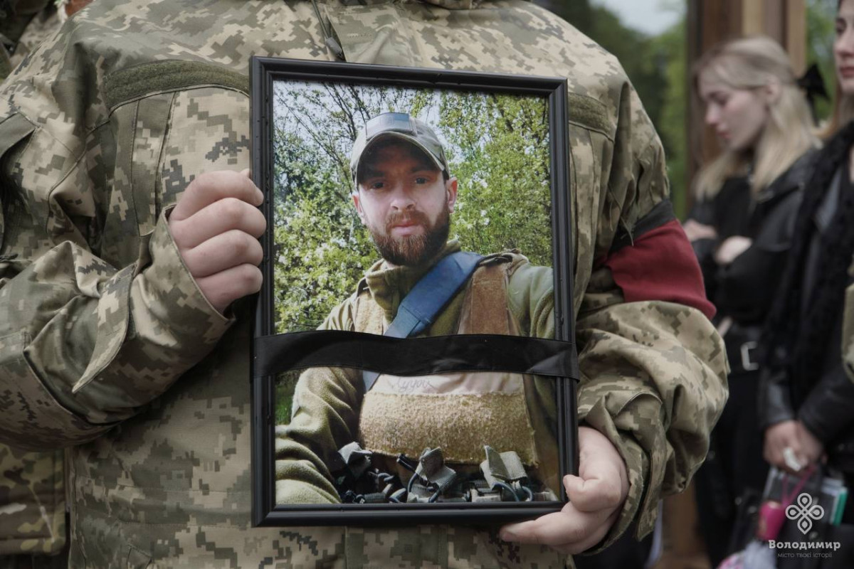 Життя обірвалося під час лікування: на Волині поховали молодого військовослужбовця Дмитра Олівка