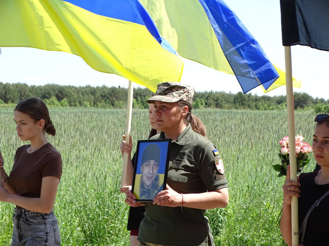 16 місяців вважався зниклим безвісти: на Волині попрощалися з Героєм Дмитром Лободюком