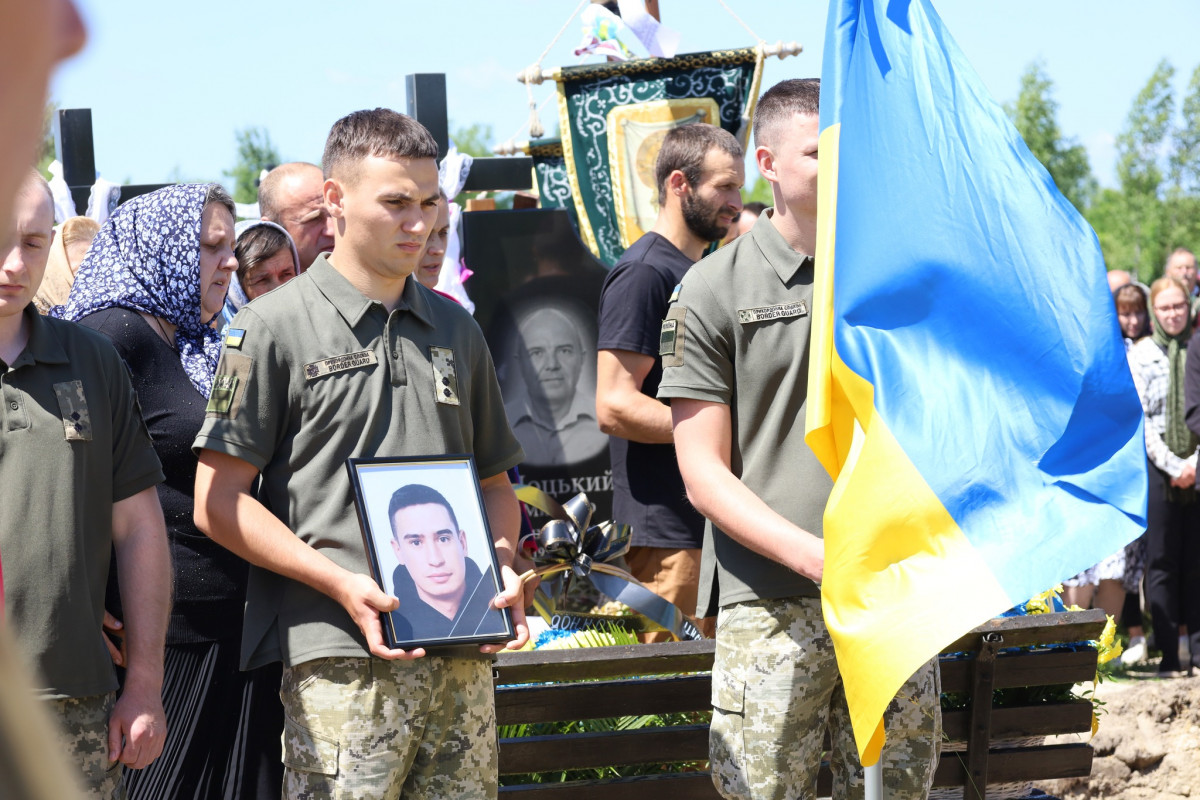 Назавжди 27: на Волині поховали прикордонника-снайпера Віталія Шеремету