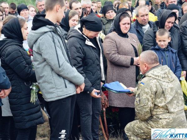 На Любешівщині під час похорону загиблого Героя Дмитра Зімича на небі з’явилася веселка