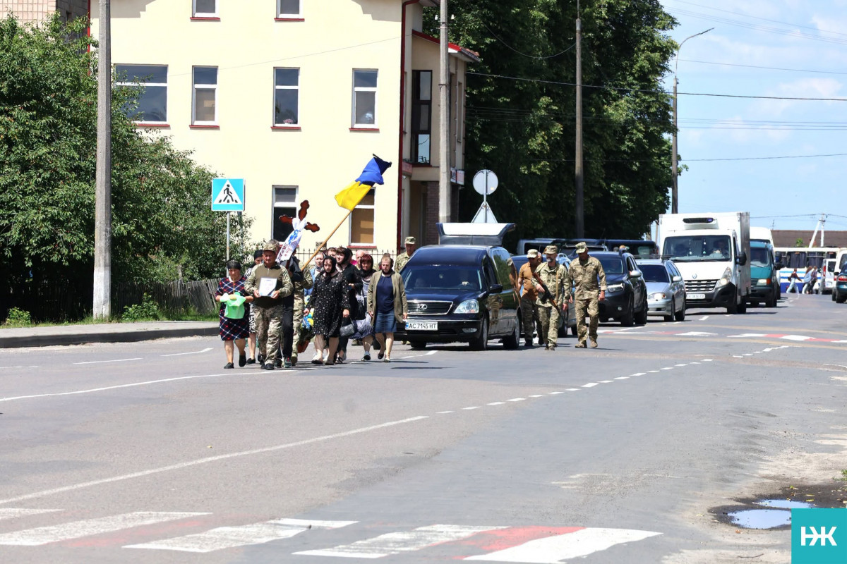 Брат полеглого Героя нині на фронті: на Волині попрощалися з військовослужбовцем Іваном Сокиркою