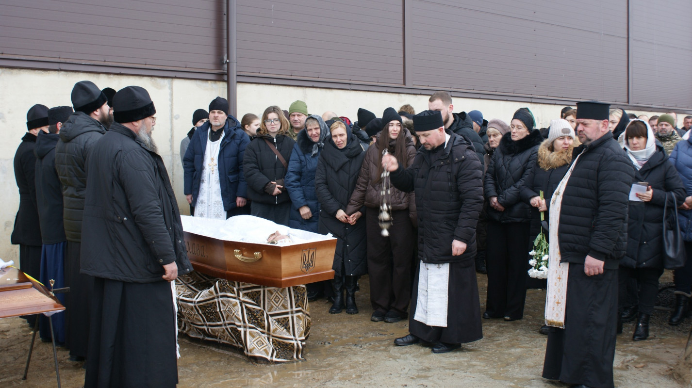 Навіки 44: на Волині попрощалися з Героєм Анатолієм Репшем