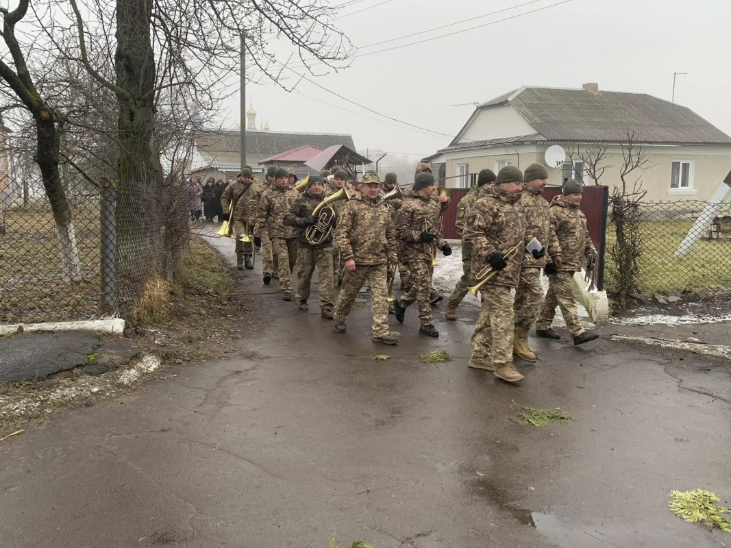 Життя обірвалося від численних травм: на Волині попрощалися із захисником Юрієм Сапіжуком