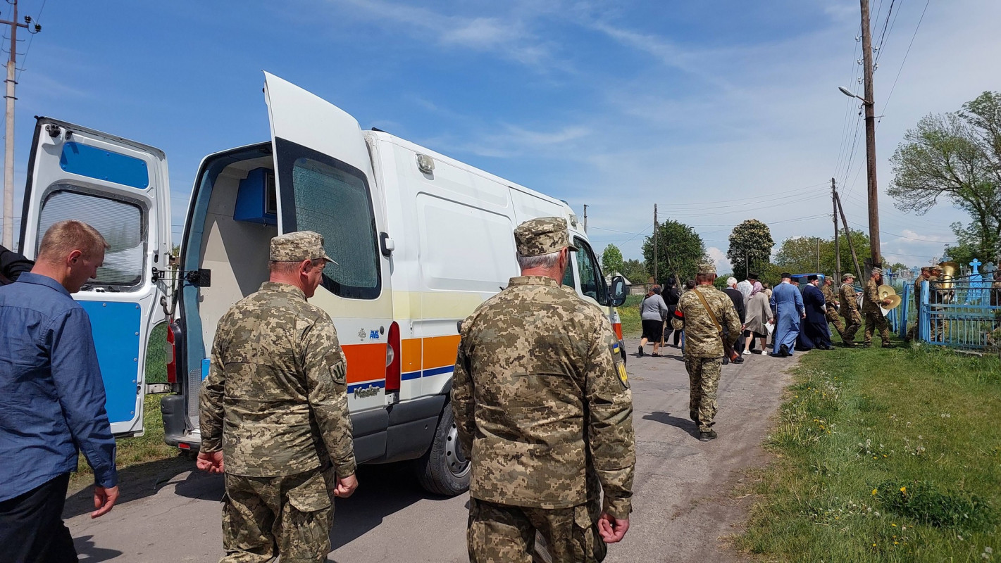 На Волині в останню путь провели Героя Грисюка Сергія, який загинув під Авдіївкою у 2023 році