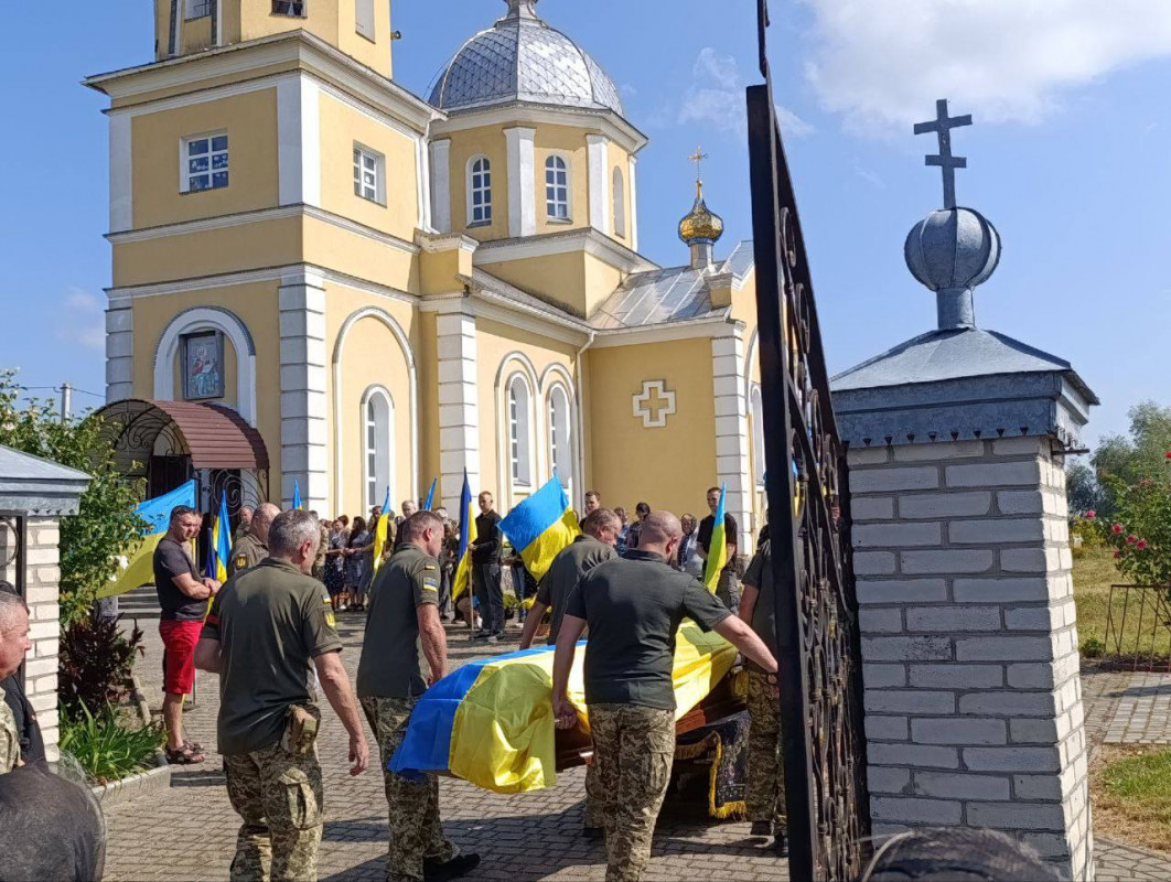 На Волині поховали 26-річного Героя Миколу Дроздюка