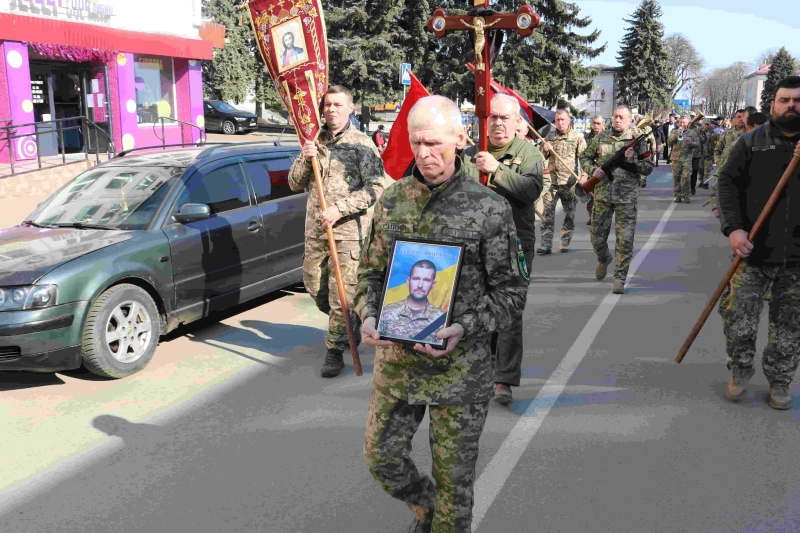 Громада на Волині провела в останню земну дорогу свого захисника Івана Шваївського