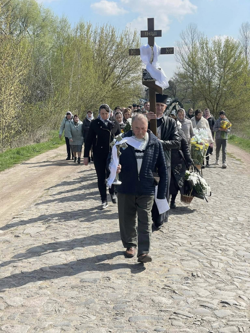 На Волині провели в останню путь священника Володимира Лапінського