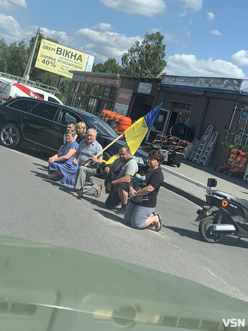 Недавно був вдома: у громаді на Волині попрощалися із 42-річним Героєм Юрієм Макаруком