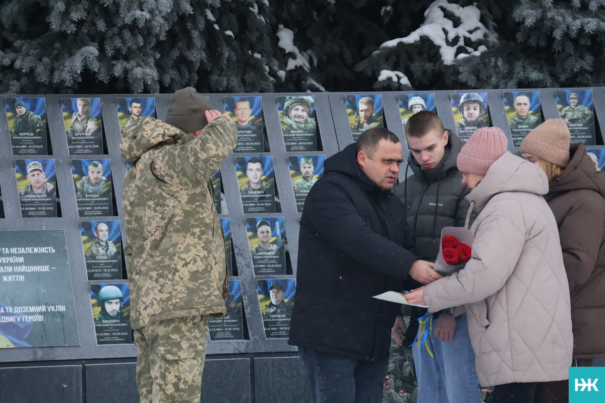 На Волині рідним полеглих воїнів вручили їхні відзнаки