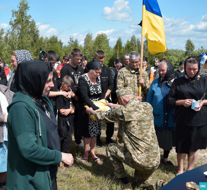 Вважався зниклим безвісти: на Волині в останню дорогу провели Героя Сергія Остимчука