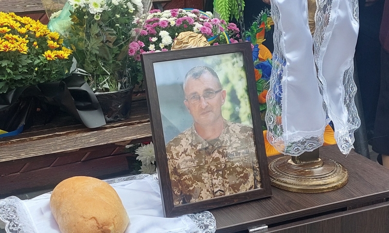 Отримав несумісні з життям поранення: на Волині попрощалися з Героєм Юрієм Атласом