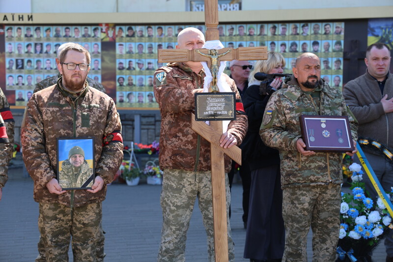 Навіки 49: у Луцьку попрощалися з Героєм Олександром Коханюком