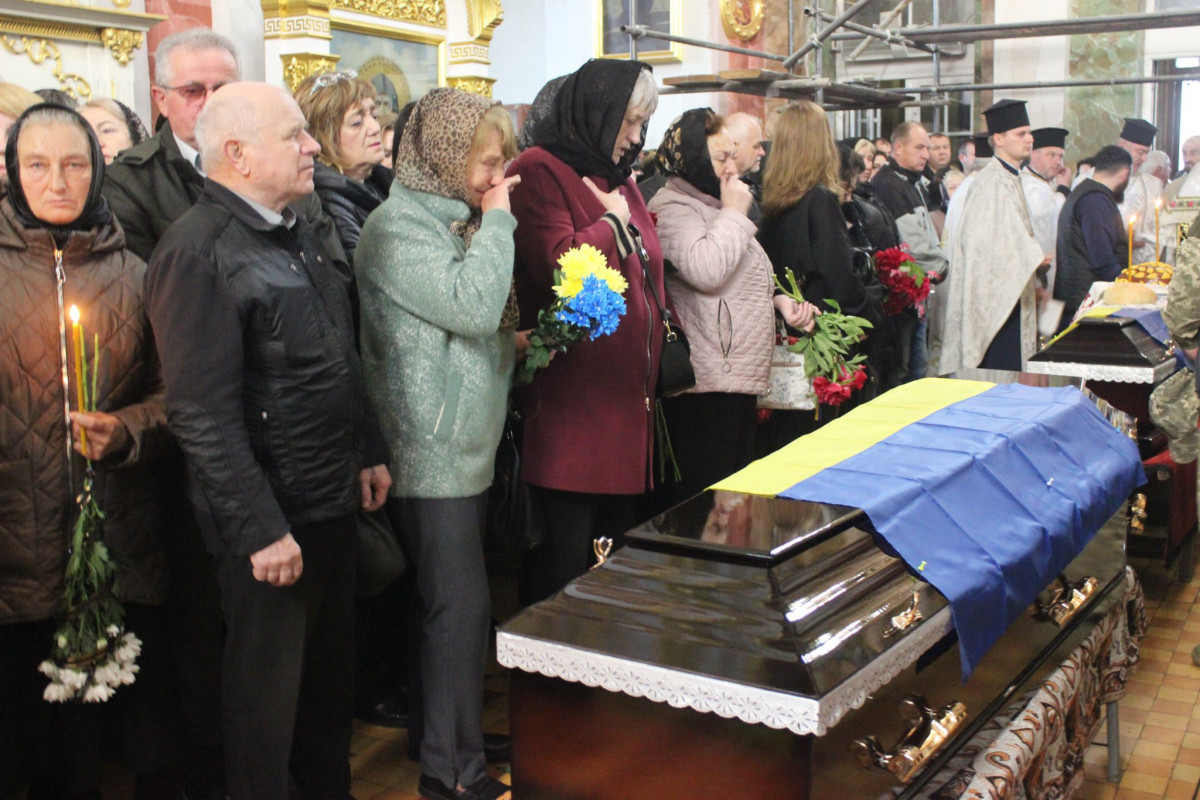 Небо не плакало, а ридало: у Луцьку в один день - три прощання з Героями