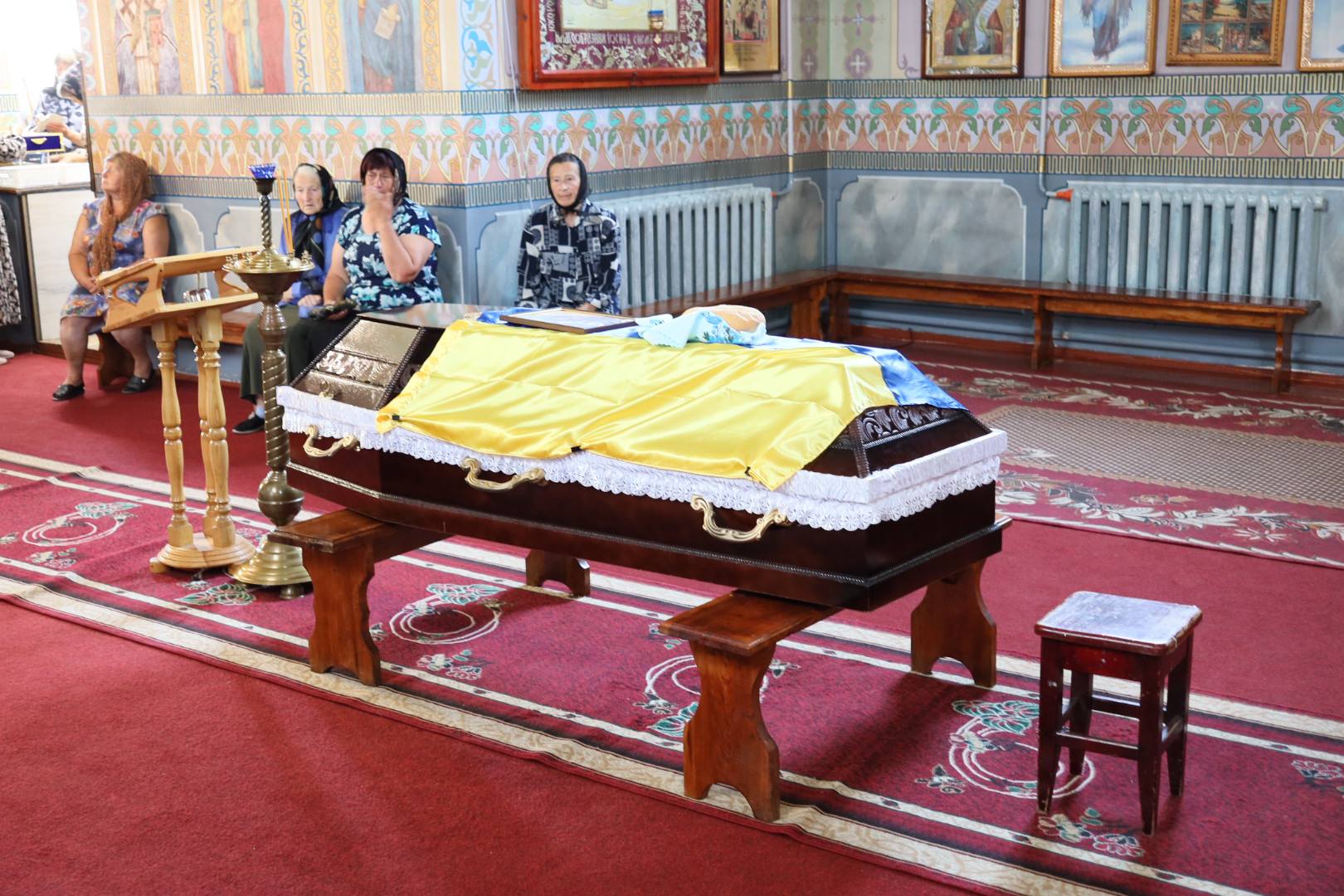 8 місяців вважався зниклим безвісти: на Волині в останню путь провели Героя Анатолія Янчука