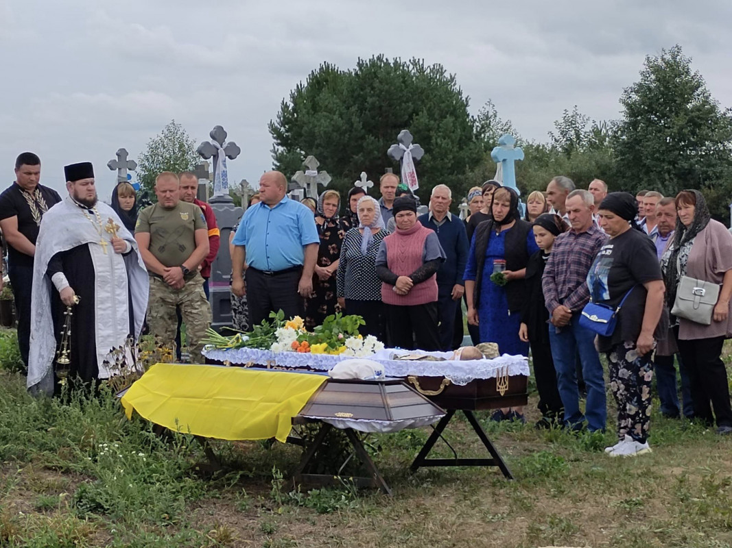 Помер у лікарні від важкої хвороби: на Волині попрощалися з Героєм Ігорем Дубчуком