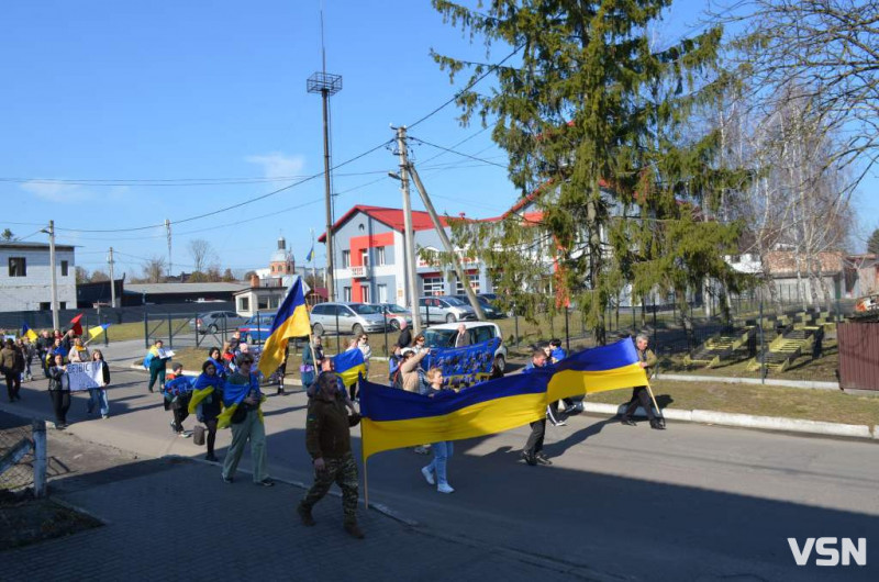 Забути – значить зрадити: у місті на Волині вперше провели мирну ходу на підтримку військовополонених і зниклих безвісти