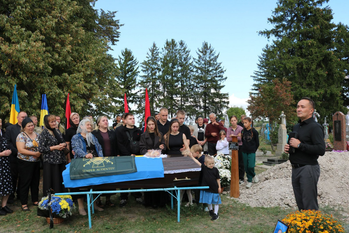 Загинув понад півтора року тому у Курській області: на Волині поховали захисника Миколу Собчука