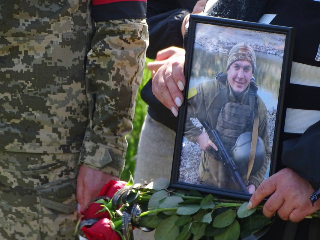 Родина дочекалася Героя - волиняни попрощалися із полеглим Героєм Василем Криницьким