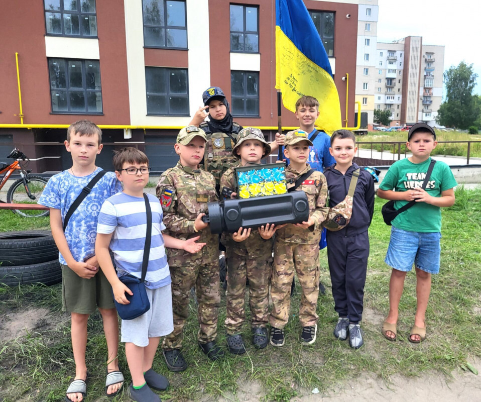 Канікули для допомоги: на Волині діти купили два дрони для захисників України